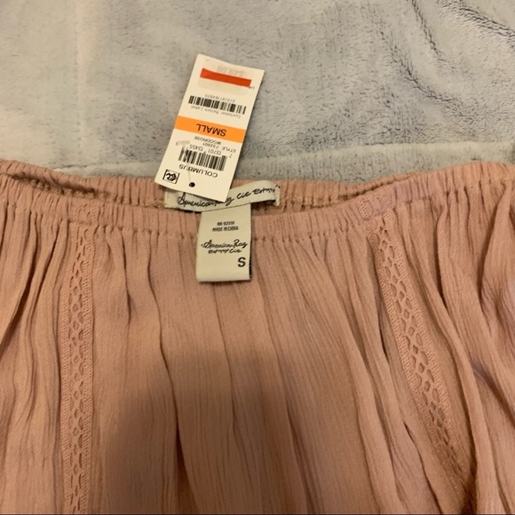 NWT pink off the shoulder shirt​ - Picture 4 of 6